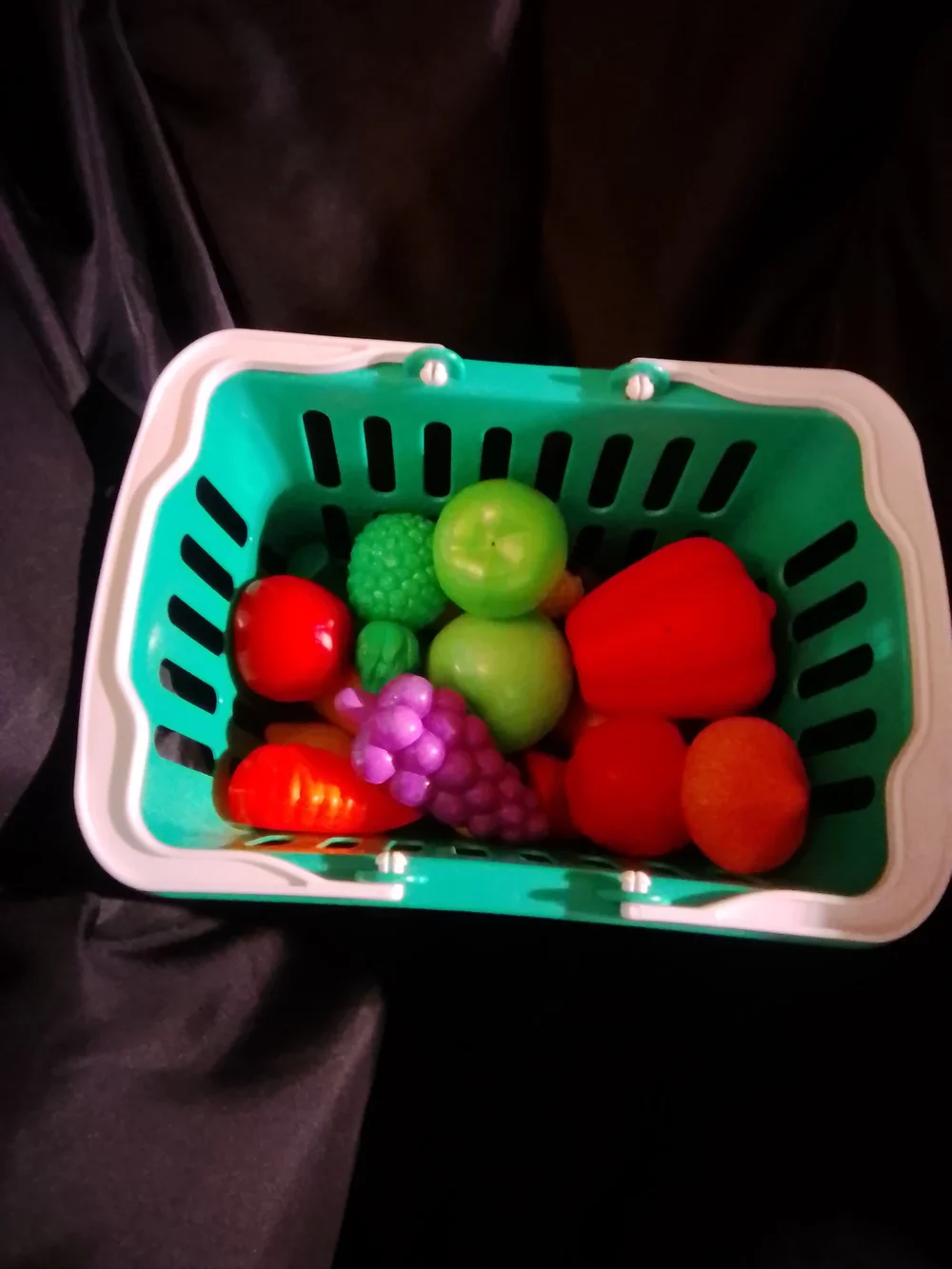 Farmers Market Produce Basket 19 Piece playset